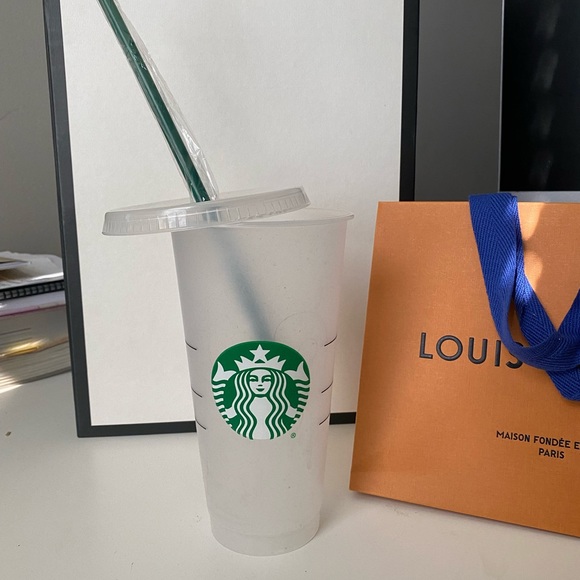 Starbucks Drink Cups (warm/cold) **80 Available for Purchase** - Picture 2 of 2